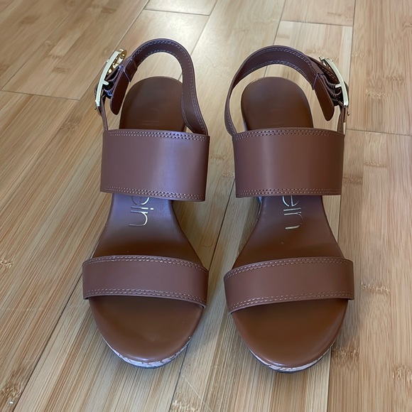 Women’s Calvin Klein Wedge Heels. Tan. Size 8. - Picture 1 of 5